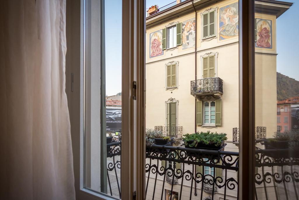 Como Design Apartment - byMyHomeinComo Exterior foto