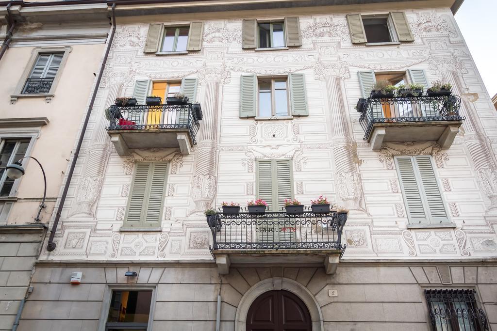 Como Design Apartment - byMyHomeinComo Exterior foto